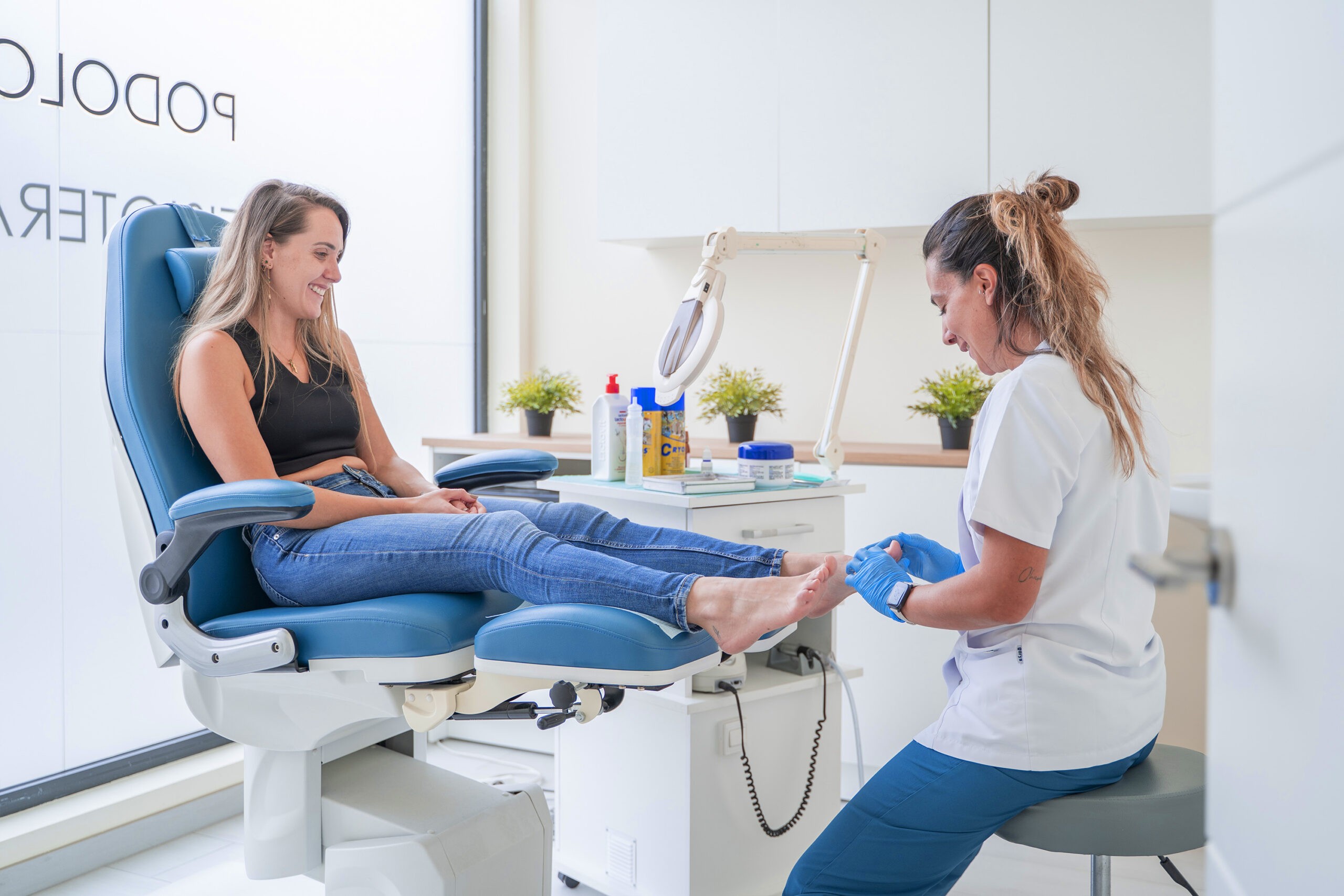 Foto de Soraya con un paciente